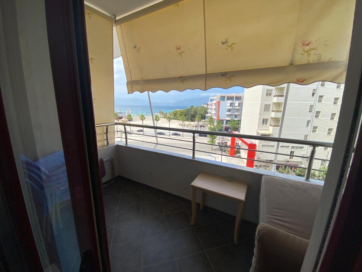 Seaview Apartment Vlore Bagian luar foto